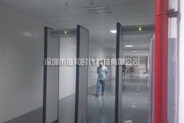 METOR6S進(jìn)口安檢門現(xiàn)場(chǎng)安裝效果圖