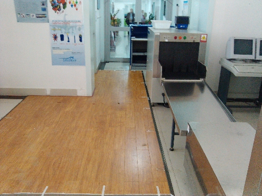 新疆阿勒泰機(jī)場(chǎng)改進(jìn)安檢門通道設(shè)計(jì)提升服務(wù)質(zhì)量[圖]